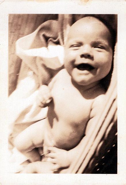 1930s Dad as Baby or Toddler 0004 a