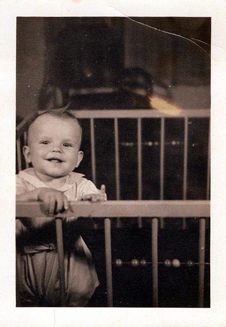 1930s Dad as Baby or Toddler 0008 a