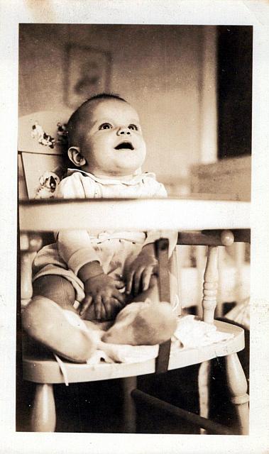 1930s Dad as Baby or Toddler 0022 a