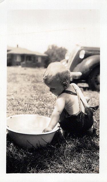 1930s Dad as Baby or Toddler 0024 a