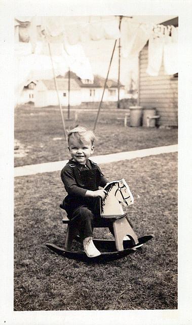 1930s Dad as Baby or Toddler 0028 a